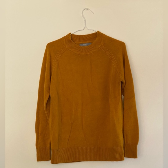 Great Condition b.young Golden Oak Medium Women's Knit Sweater - Picture 3 of 12
